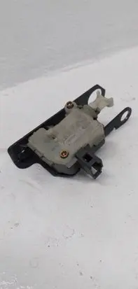 Land Rover Range Rover L322 Tailgate boot lock/latch motor 51247016049