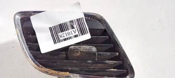 Audi Q3 8U Dash center air vent grill 8u1820902b