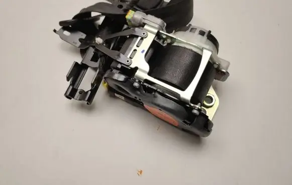 Porsche Macan (95B) Front seatbelt 95B857705A