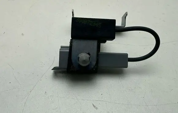 Ford Mustang VI Aerial antenna filter FR3T18801AA