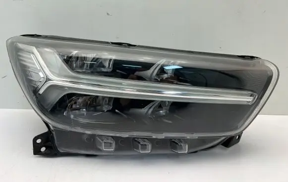 Volvo XC40 Headlight/headlamp