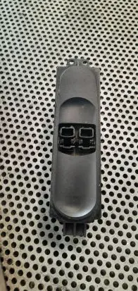 Mercedes-Benz Sprinter W901 W902 W903 W904 Electric window control switch