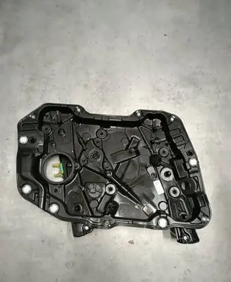 BMW 3 G20 G21 Front door manual window regulator 7497103