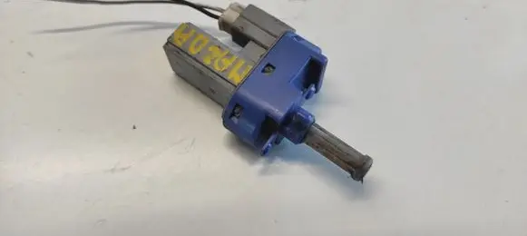 Clutch pedal sensor
