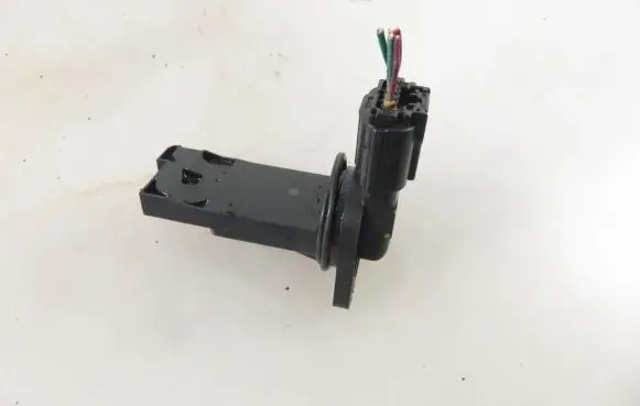 Mitsubishi Outlander Mass air flow meter E5T62172 1525A031