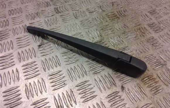Mazda CX-3 Rear wiper blade arm a3592