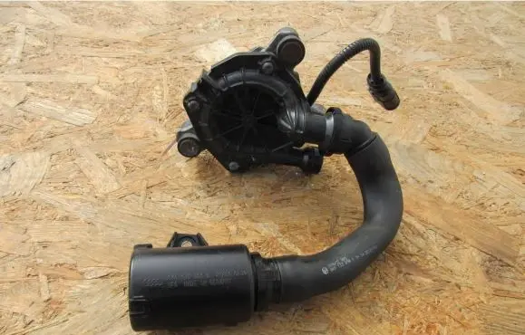 Audi A5 8T 8F Secondary air pump 07K959253A Z41312A0440 MT2BW142BAC