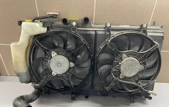Subaru Legacy Radiator set 