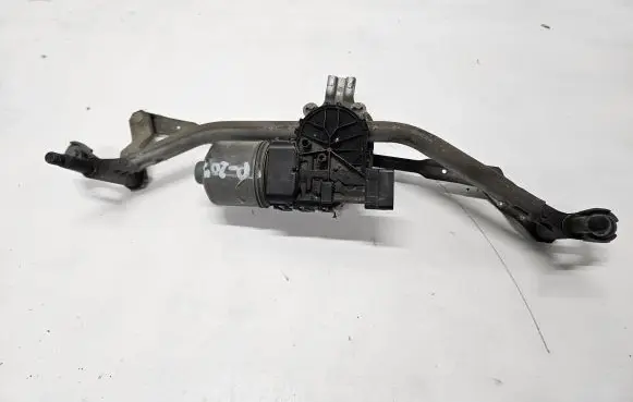 Peugeot 207 Front wiper linkage and motor 0390241540