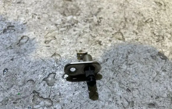 BMW 5 E28 Interior lighting relay 