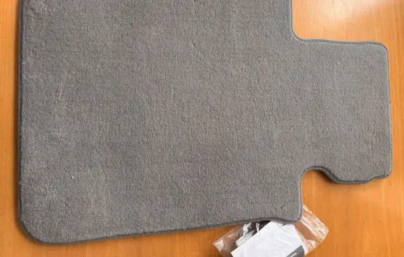 BMW 1 E82 E88 Front floor mat 7265437 10648011