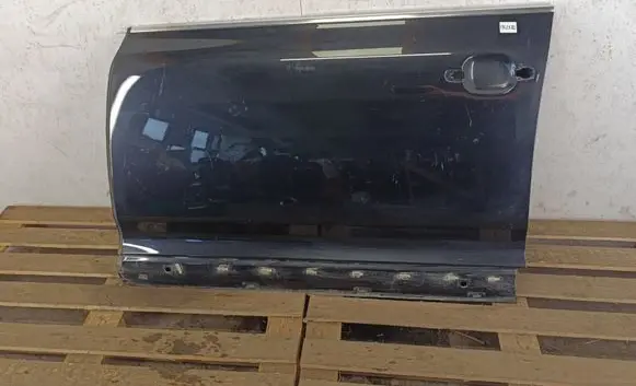 Volkswagen Touareg I Front door