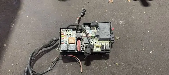 Volvo C30 Fuse box set 8688040 518818000