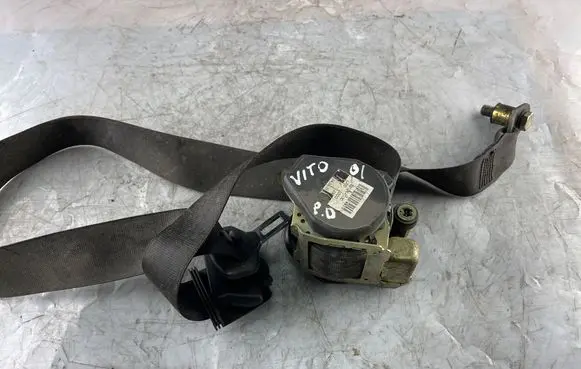 Mercedes-Benz Vito Viano W638 Front seatbelt