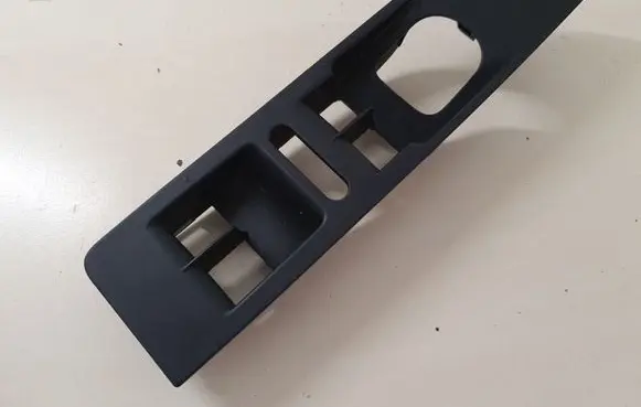 Volkswagen PASSAT CC Front door window switch trim 3C8857858D