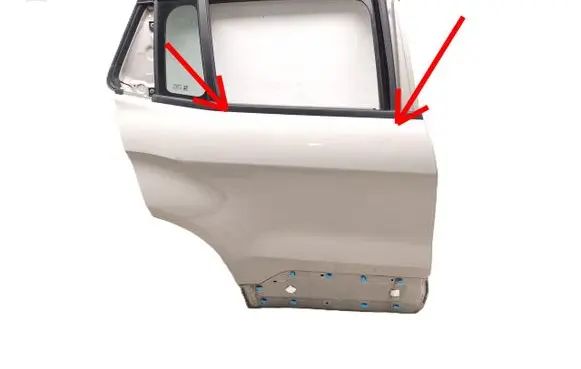 Jeep Avenger Rear door