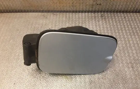 Mercedes-Benz Vaneo W414 Fuel tank cap