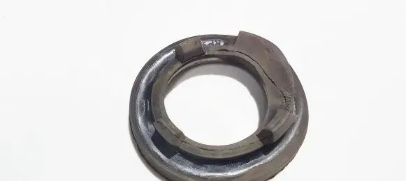 Toyota Yaris Front coil spring rubber mount 482570d010 48257-0d010