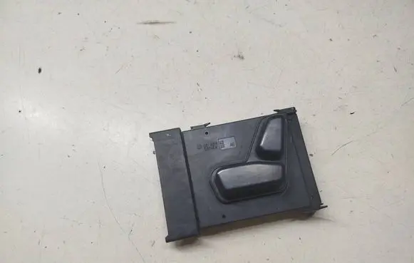Chrysler Town u0026 Country V Seat control switch 56049433AE