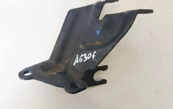 Ford Focus Engine mounting bracket 3m5r7474ha