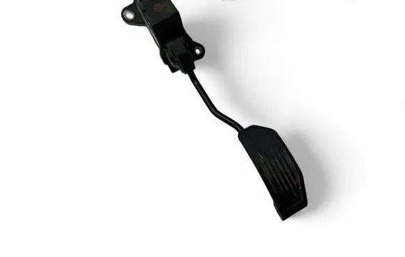 Toyota Avensis T270 Accelerator throttle pedal 7811005020