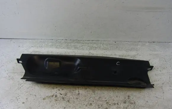 Renault Megane III Top upper radiator support slam panel 214768557R