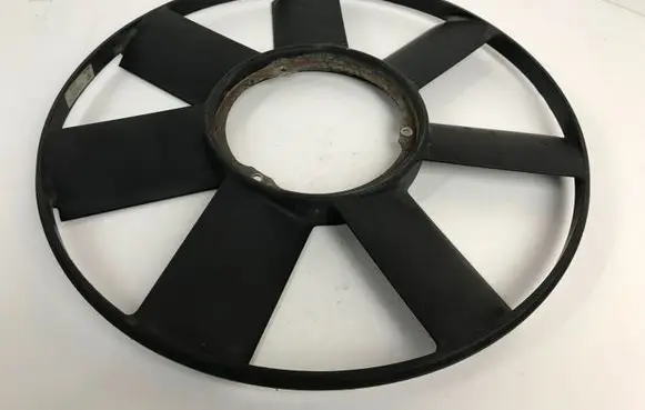 BMW 7 E38 Fan impeller 2243303 11522243303