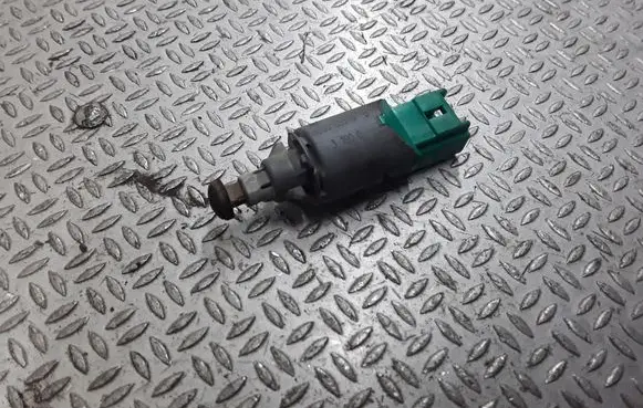 Clutch pedal sensor