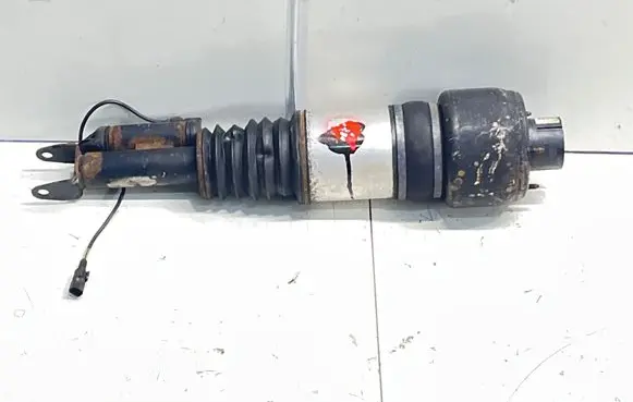 Mercedes-Benz CLS C219 Front shock absorber/damper C086119 051117105708