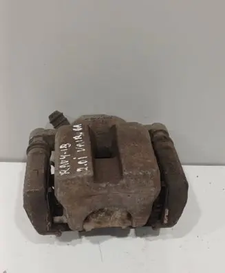 Toyota RAV 4 (XA40) Rear brake caliper 