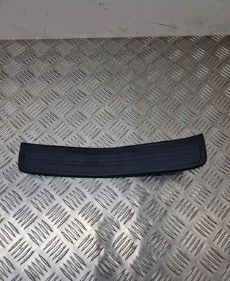 Honda CR-V Rear sill trim cover 84212SWAA
