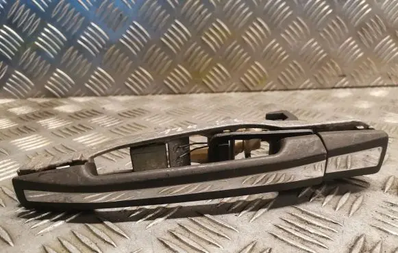 Mercedes-Benz E W124 Front door exterior handle