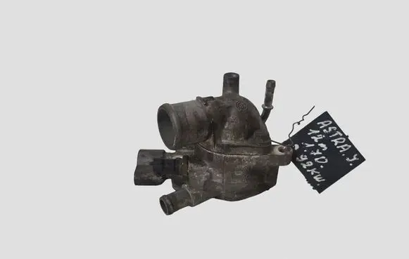 Opel Astra J Thermostat/thermostat housing