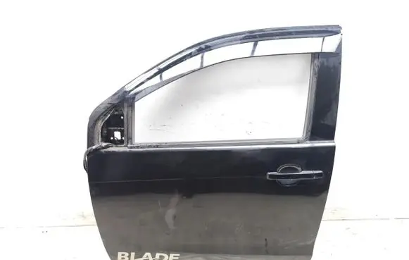 Isuzu D-Max Front door