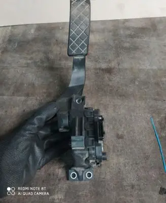 Audi A4 S4 B6 8E 8H Accelerator throttle pedal 6PV00837601 8EI721523