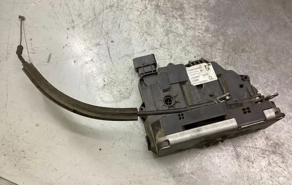 Fiat Ducato Front door lock 1350147080 1403071847 977713100