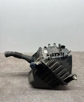 BMW i3 Air filter box 7642403