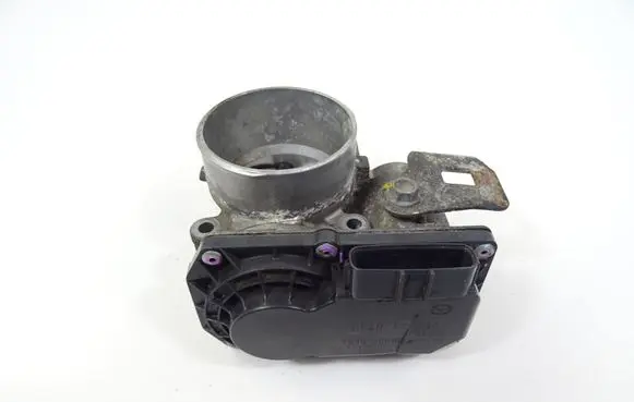 Mazda 3 III Throttle body valve 193000699 163005R