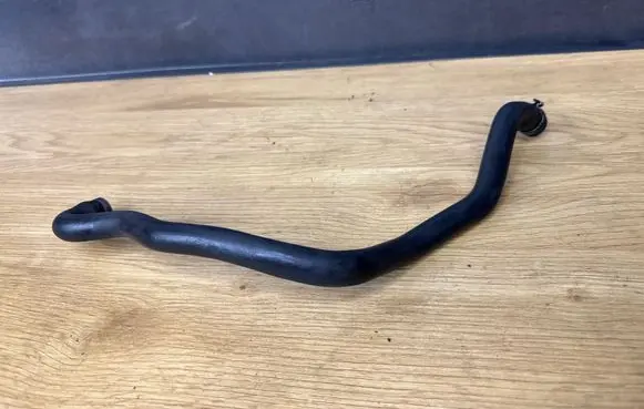 Volvo XC90 Breather hose/pipe 