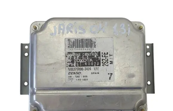 Toyota Yaris Engine control unit/module 896610D070 MB2750003424 2750003424R