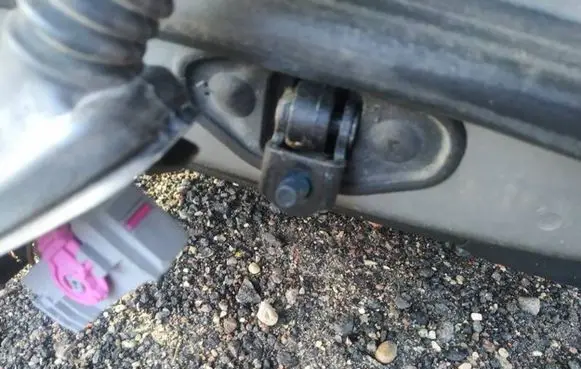 Opel Insignia A Rear door check strap stopper