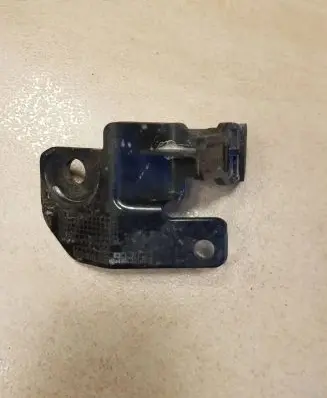Land Rover Range Rover Sport L494 Headlight/headlamp mounting bracket 47651757