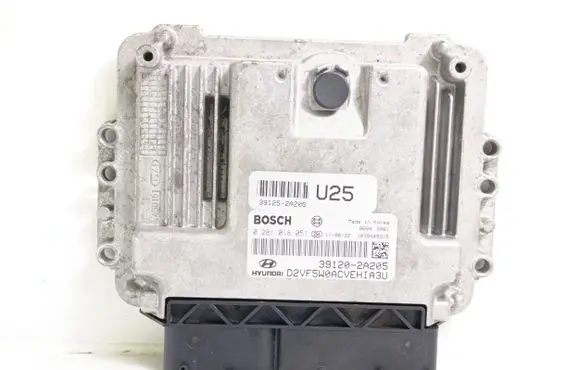 Hyundai i40 Engine control unit/module 391202A205 0281018051