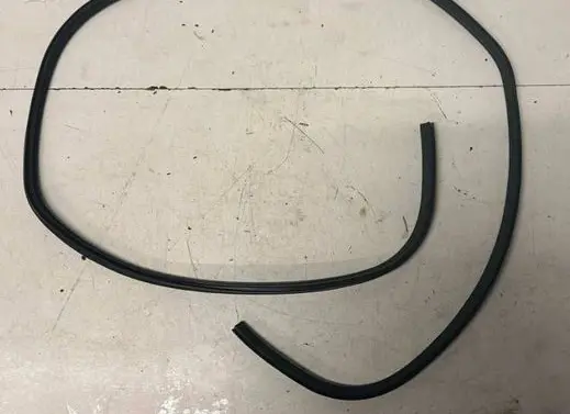 BMW 5 F10 F11 Engine compartment rubber 7019779