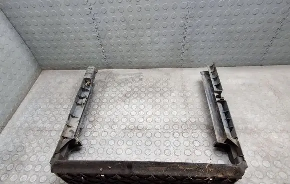 BMW X5 E70 Radiator support slam panel 7796542