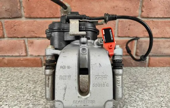 Rear brake caliper
