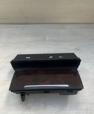 Ashtray (front)