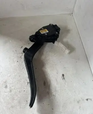 Volkswagen Touareg I Accelerator throttle pedal 6PV00802626