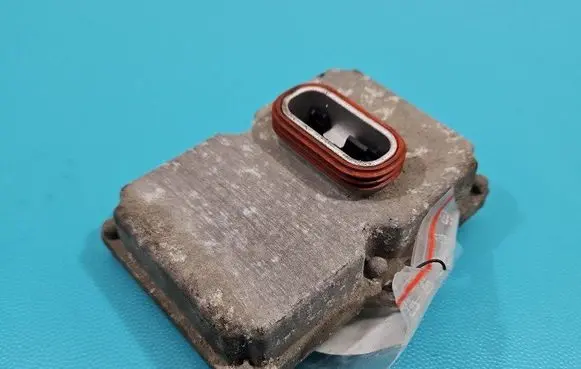 Mercedes-Benz E W211 Headlight ballast module Xenon 5DF008279-00 IMPRK1446940