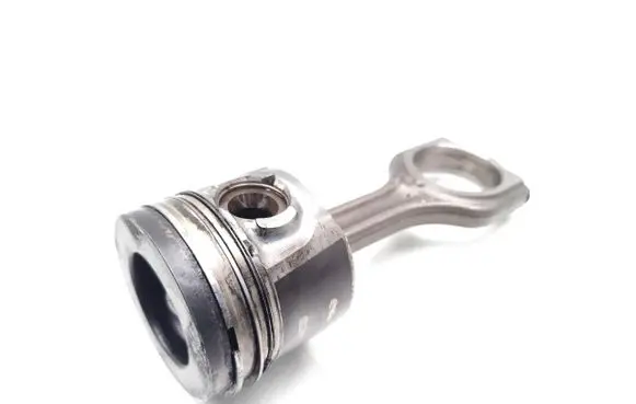 Peugeot Partner Piston with connecting rod 9HX DV6ATED4